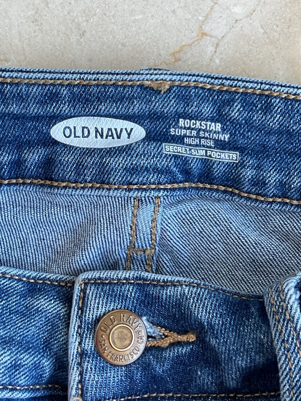(2) Old Navy women’s Rockstar Jeans - Picture 4 of 9